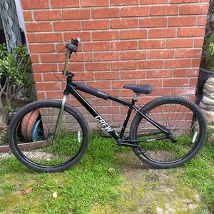 Crew CB29 Big Wheel Bike